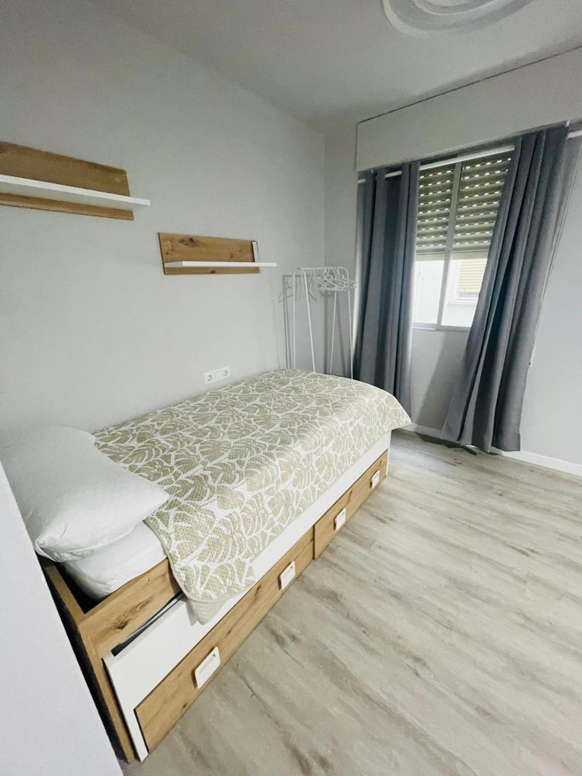 Center Studio Aelteae Алтеа Екстер'єр фото