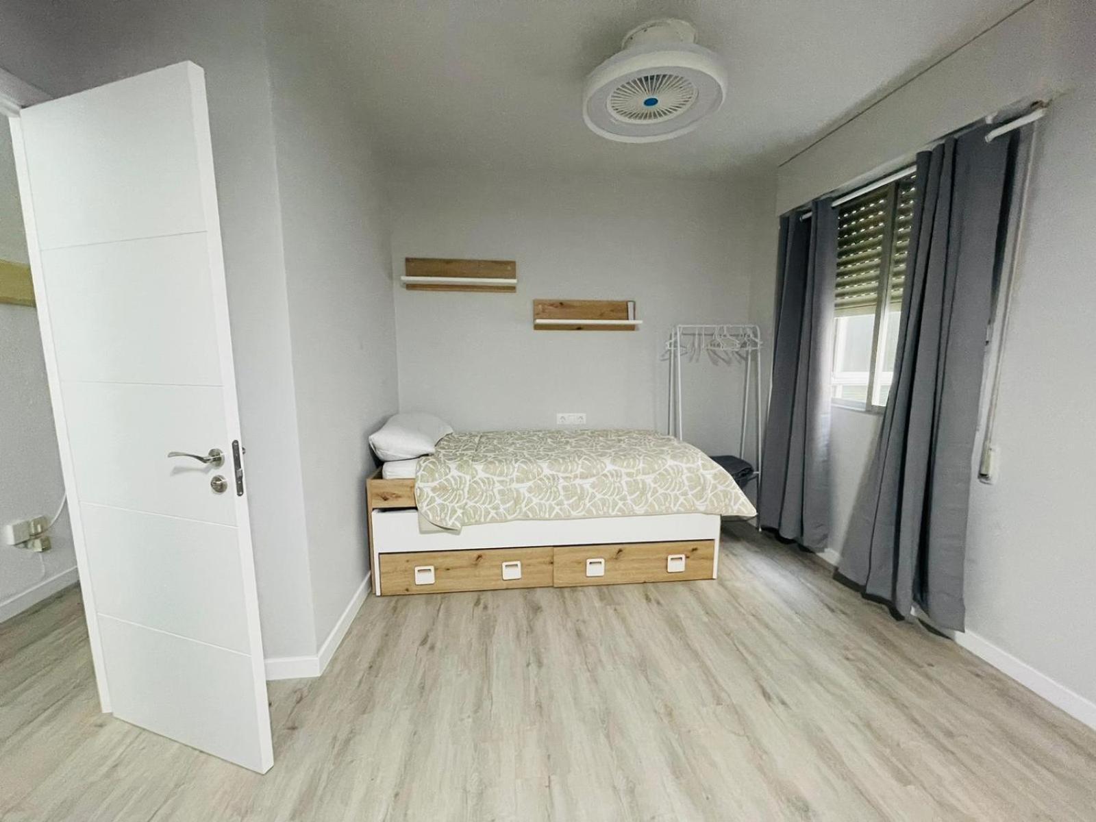 Center Studio Aelteae Алтеа Екстер'єр фото